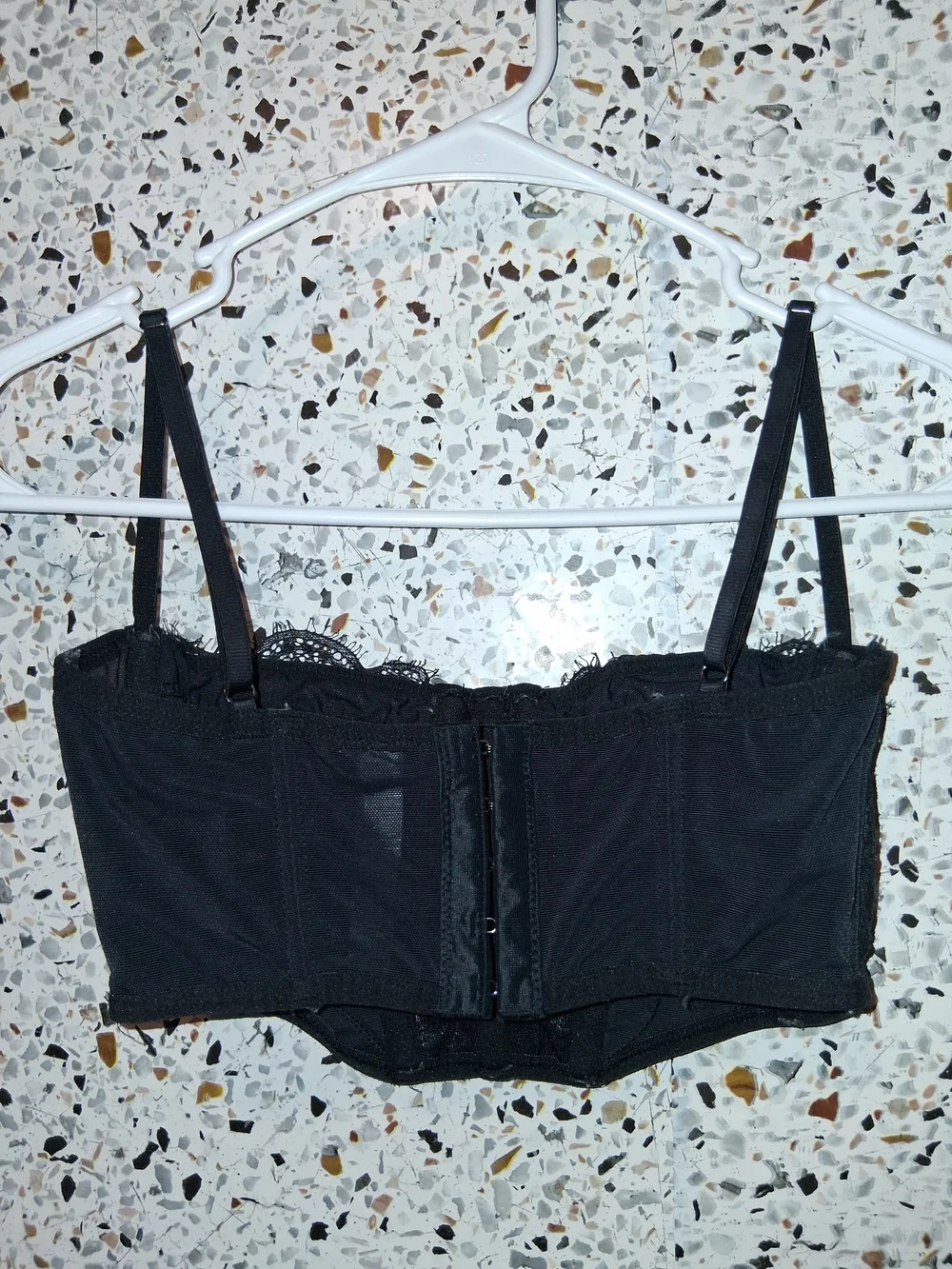 Women's Out From Under Bralette Size Small Black No Padding With Wires